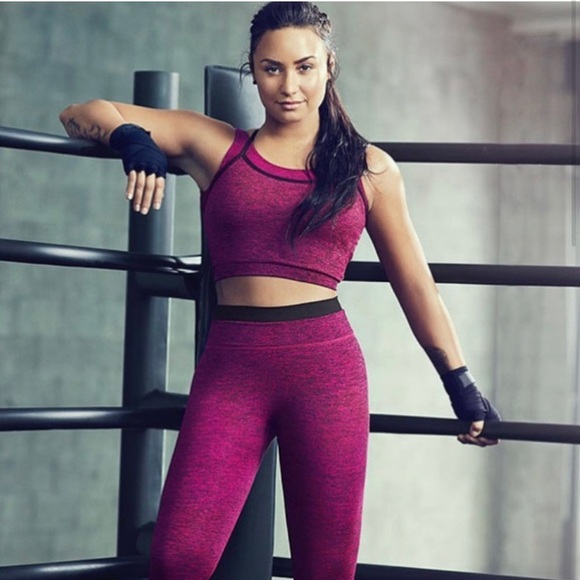 Aloni High Waisted leggings (MagentaHeather/Black) - Picture 3 of 3